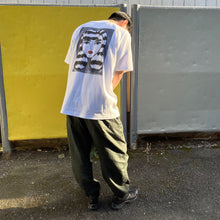 画像をギャラリービューアに読み込む, Tシャツ_『HOME』中村桃子 モノクロ